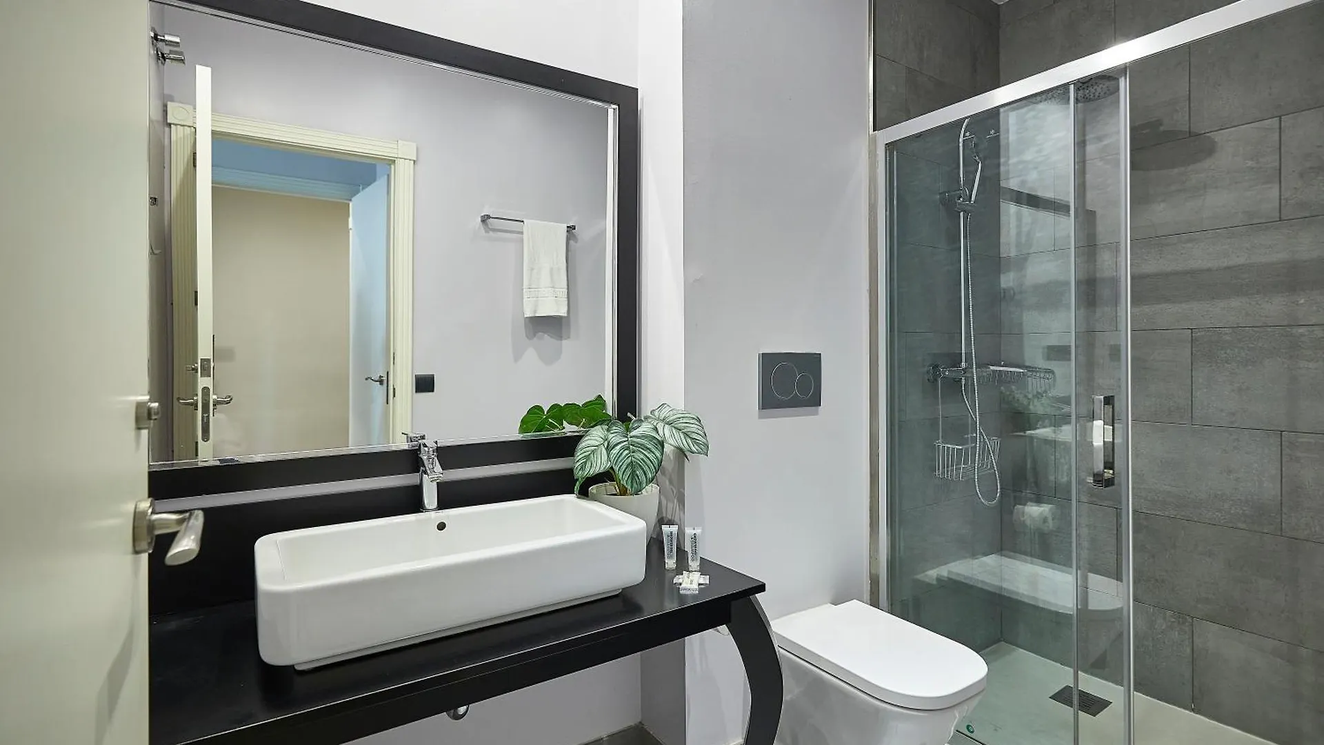 Bbarcelona Rogent Flats Apartment 0*, Barcelona